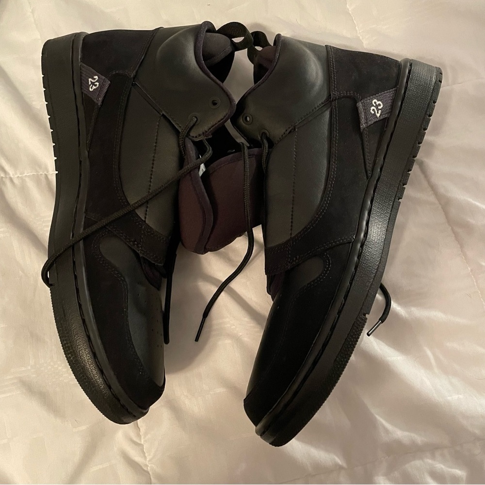Black Jordan’s - Picture 10 of 10